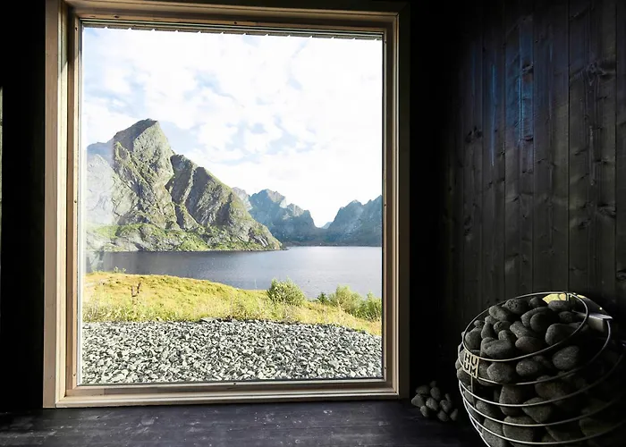 Lofoten Panorama Luxury With Sauna In *