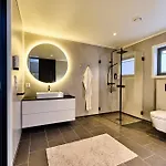 Lofoten Panorama Luxury With Sauna In Reine