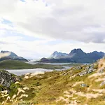 Lofoten Panorama Luxury With Sauna In Apartman Reine