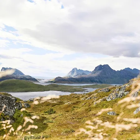 Lofoten Panorama Luxury With Sauna In Apartment Reine